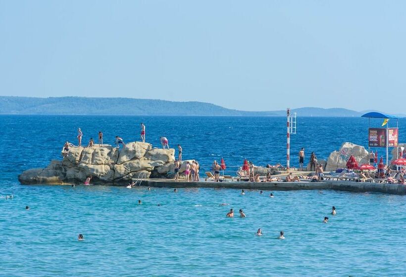 پانسیون Best Location Rooms