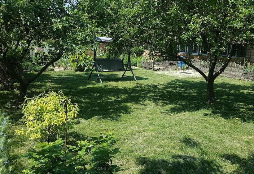 بنسيون Flowering Garden