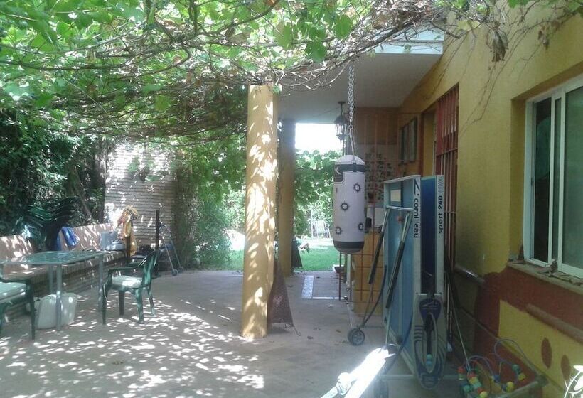 بنسيون Mi Casa En Espartinas