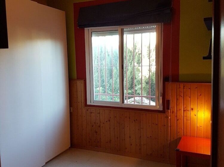 פנסיון Mi Casa En Espartinas