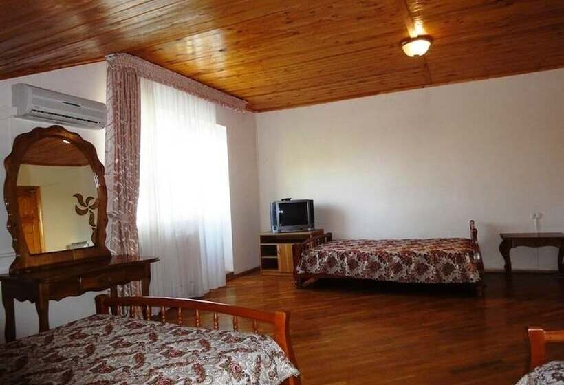 Пансион Na Krasnozelenykh 38 Guest House