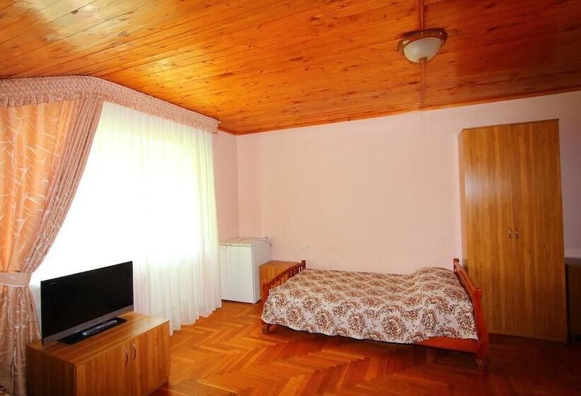 Пансион Na Krasnozelenykh 38 Guest House