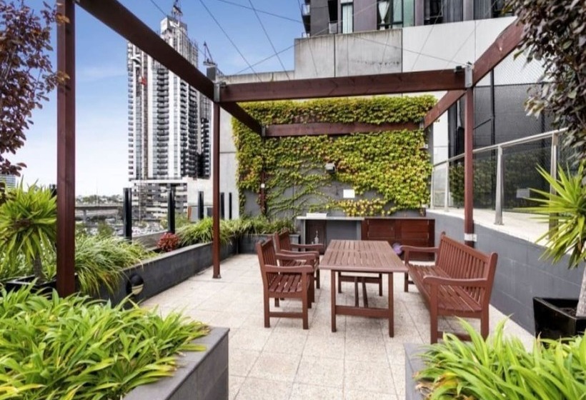 Readyset Apartments On Kavanagh