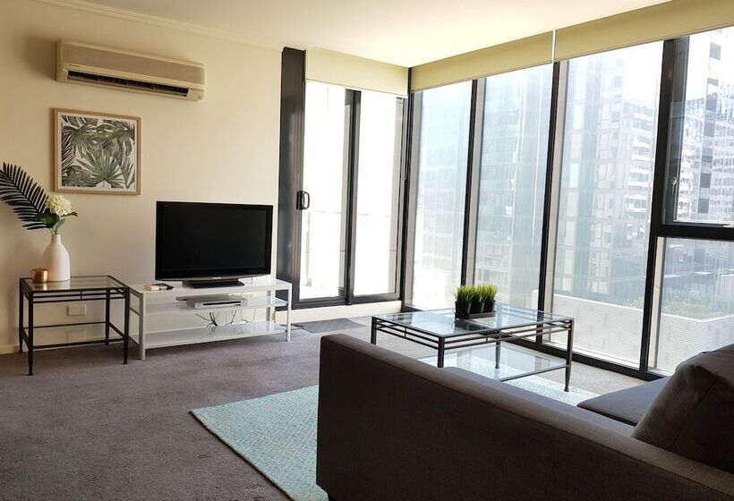 Readyset Apartments On Kavanagh