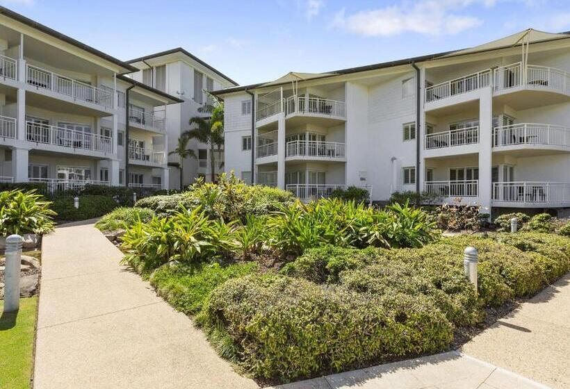 Resort On The Beach 4302 With Resort Pool