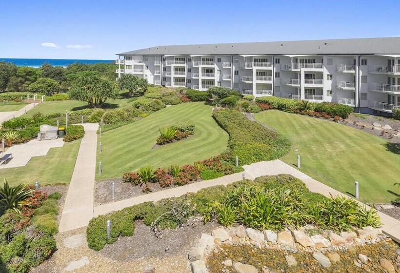 Resort On The Beach 4302 With Resort Pool