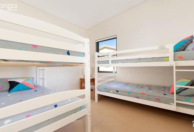 Soldiers Point Road, Kooyonga, 3, 211