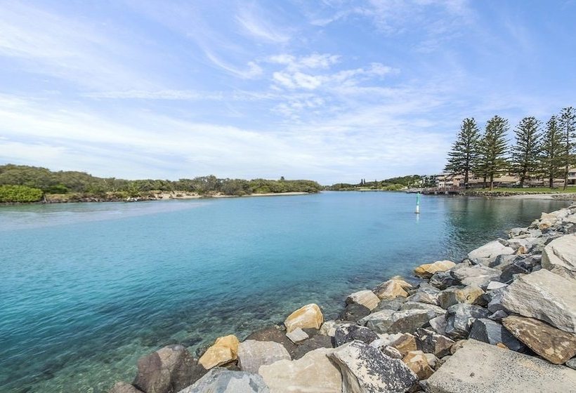 Surfside Apartment 11 By Kingscliff Accommodation