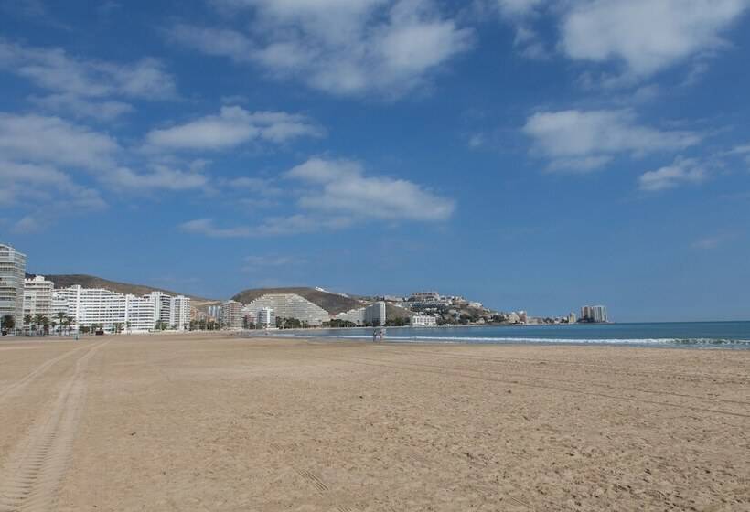 ático Dúplex En Urbanización Familiar