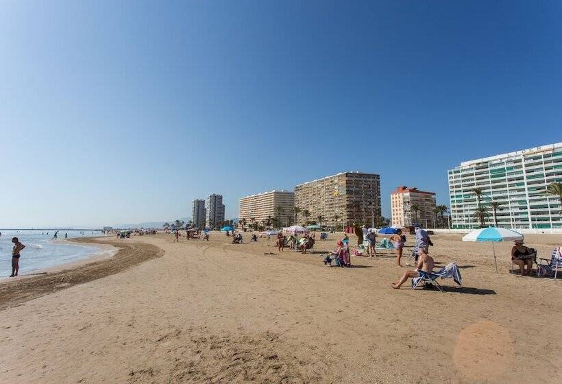 ático Dúplex En Urbanización Familiar