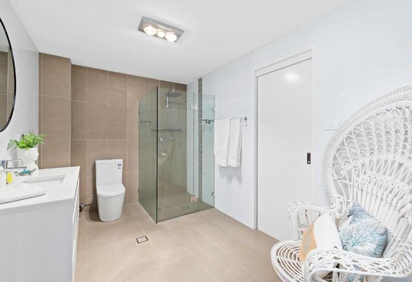 Waterfront At Sunset Boulevard 26 Sunset Boulevard