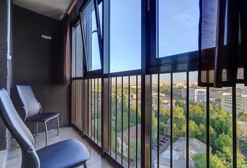 Ag Apartment Dunayskii 23