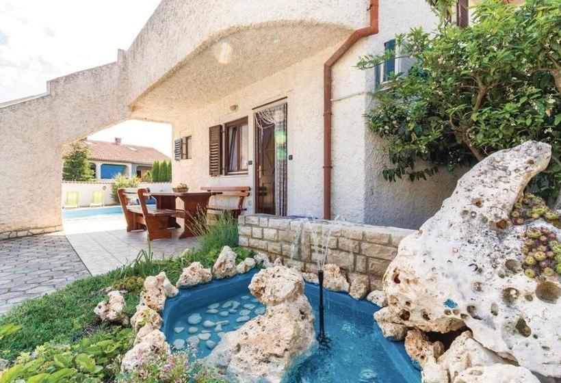 Apartments Biserka 1495