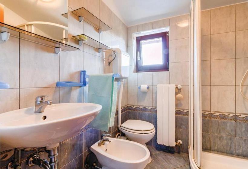 Apartments Biserka 1495