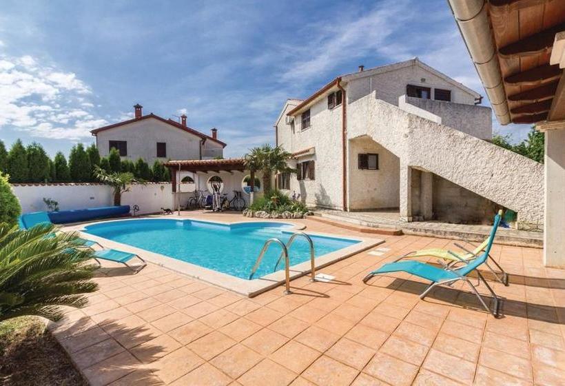 Apartments Biserka 1495