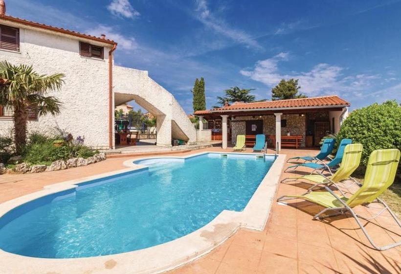 Apartments Biserka 1495