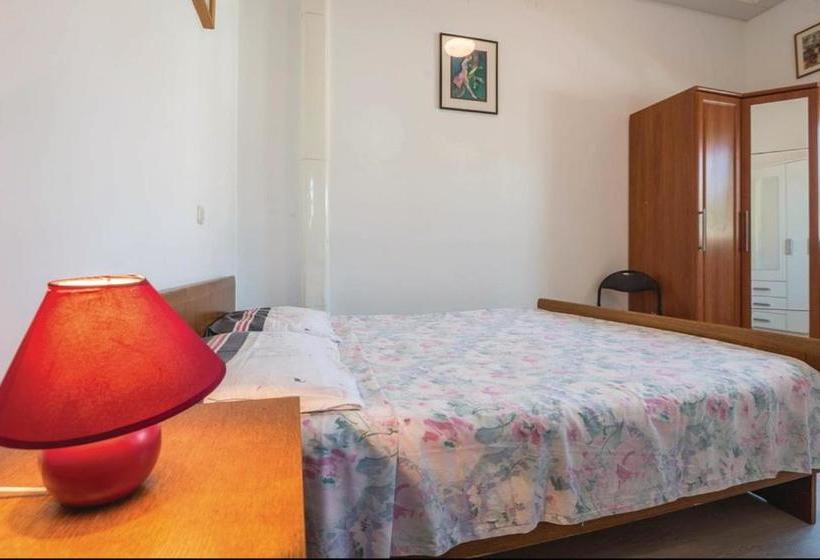 Apartments Biserka 1495