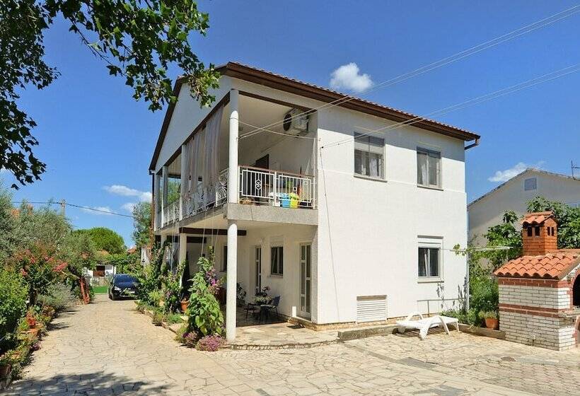 Apartments Jenny 518