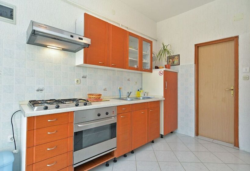 Apartments Jenny 518