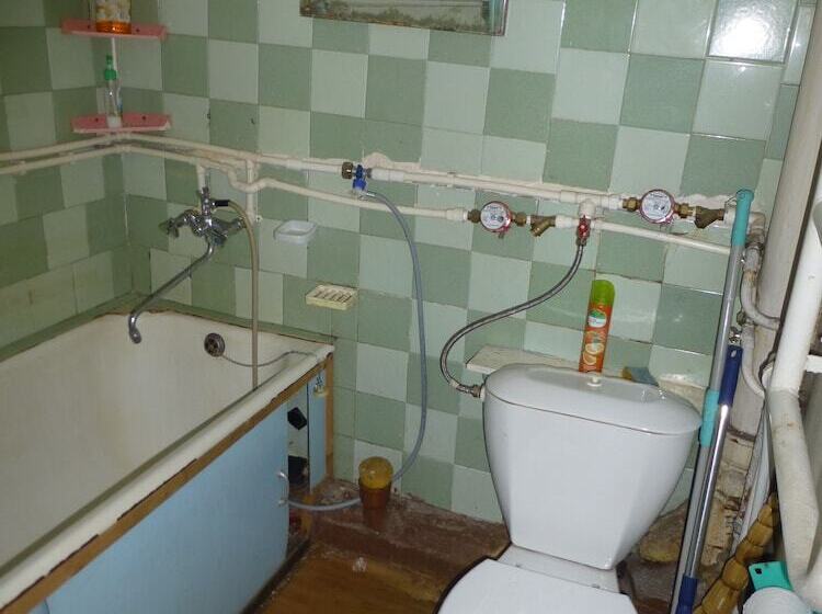 Apartments On Tolstogo 1