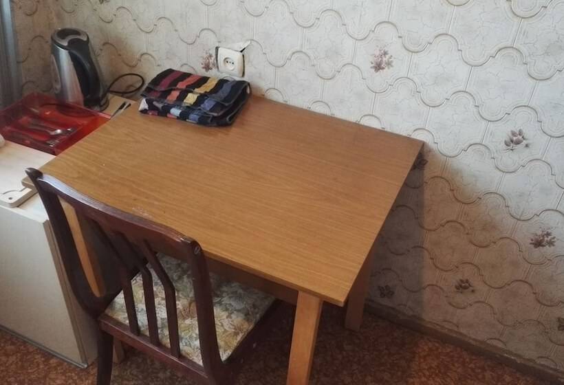 Apartments On Tolstogo 1