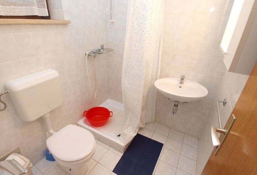 Apartments Rabac 981