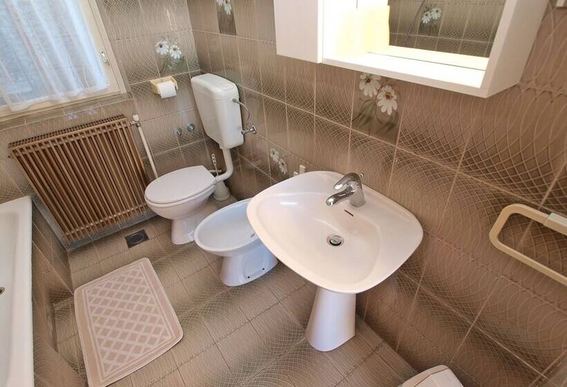 Apartments Rabac 981