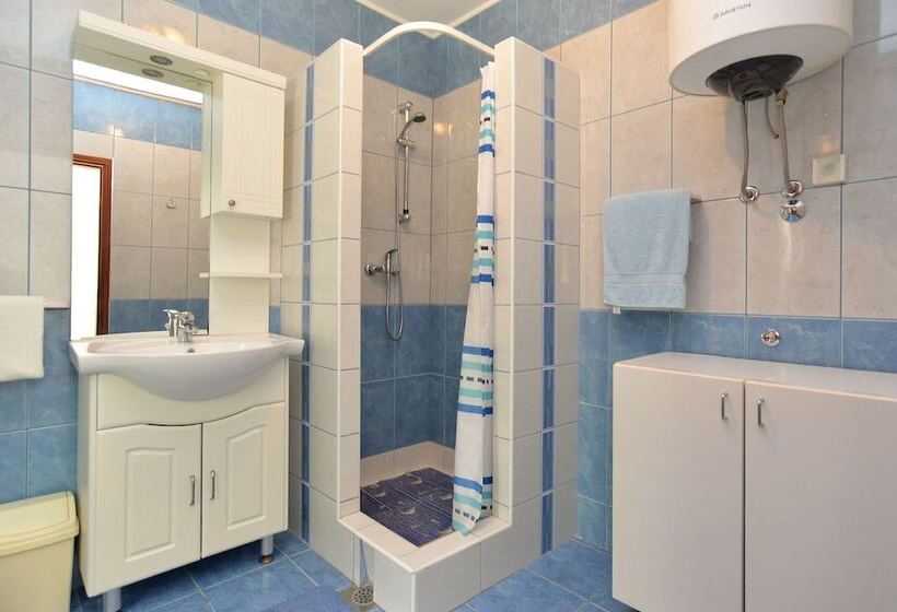 Apartments Tanja 100