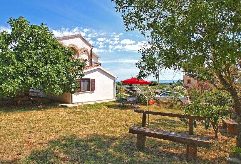 Apartments Vladislava 906