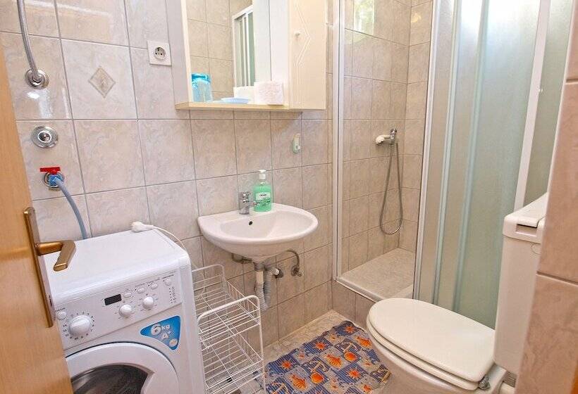 Apartments Vladislava 906