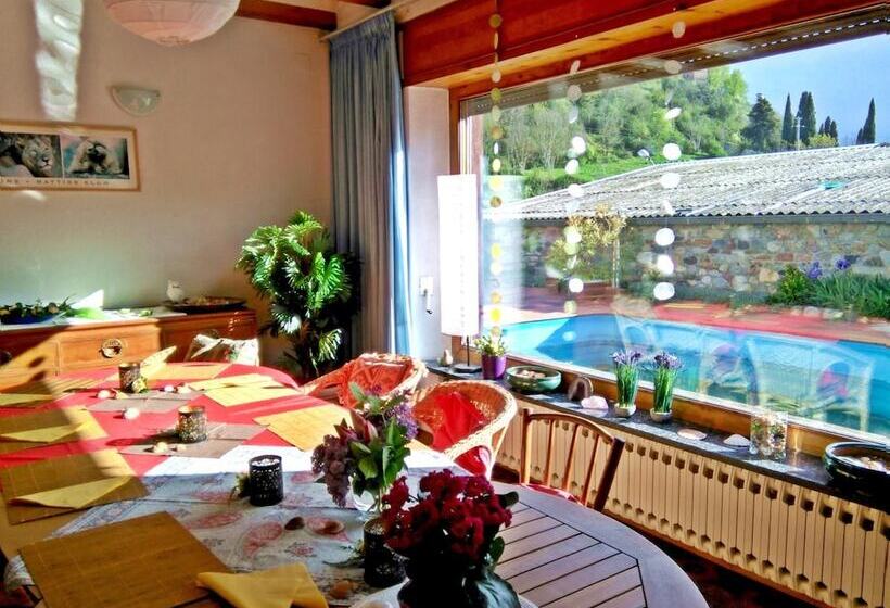 مبيت وإفطار Chalet Rec Dels Noguers