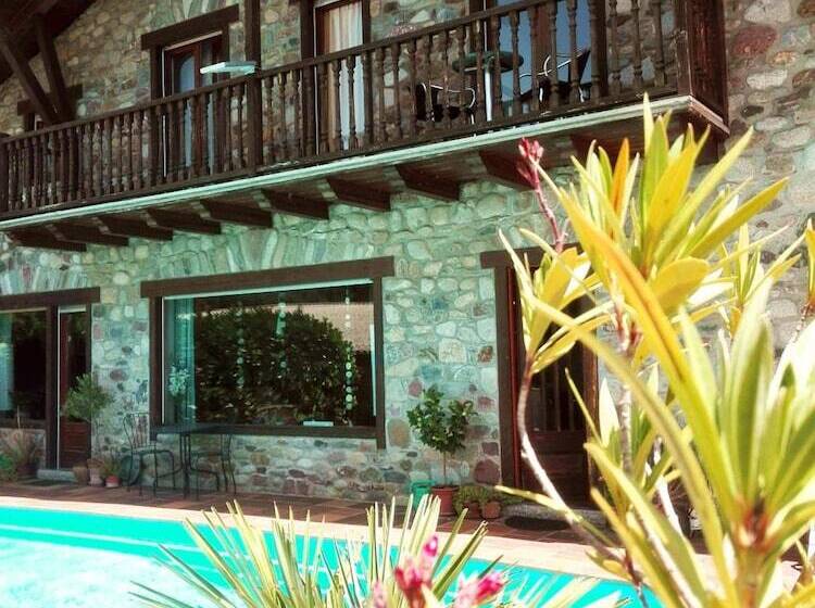 مبيت وإفطار Chalet Rec Dels Noguers