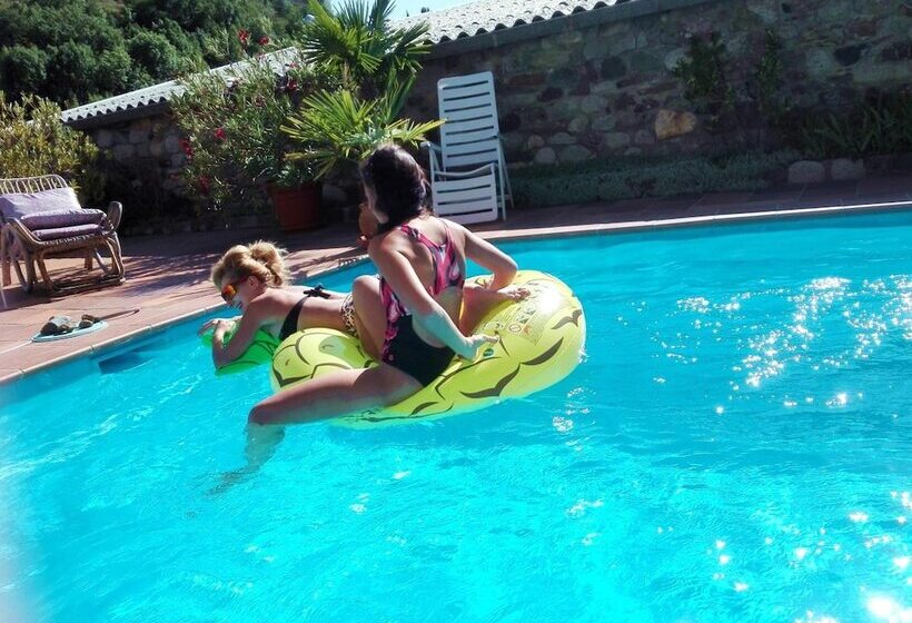 مبيت وإفطار Chalet Rec Dels Noguers