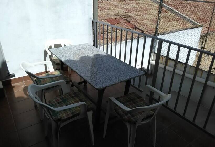 Excelente Piso A 5 Minutos Del Casco Histórico