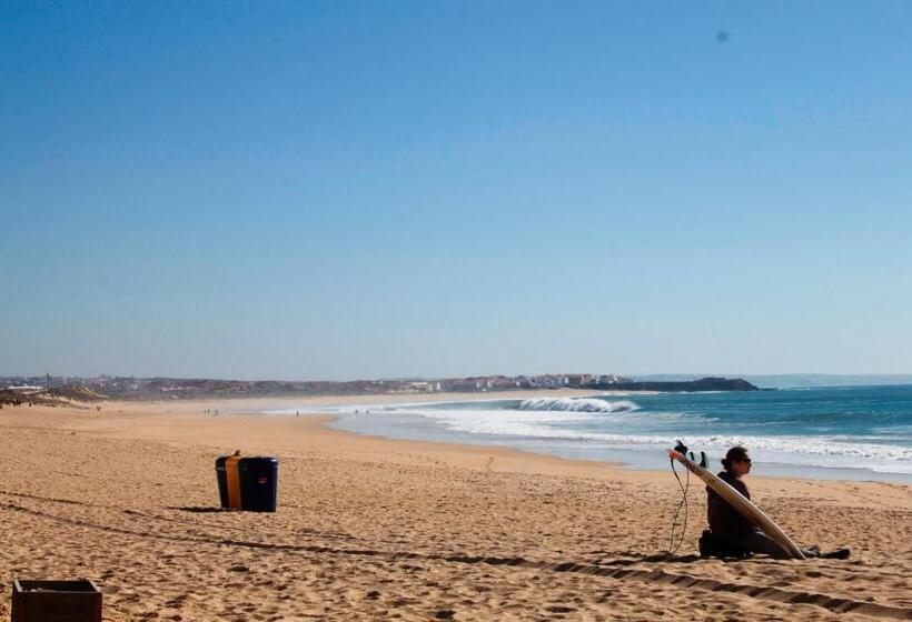 Friendly Peniche Apartment