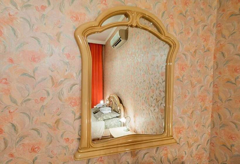 Friends Apartment On Pushkinskaya