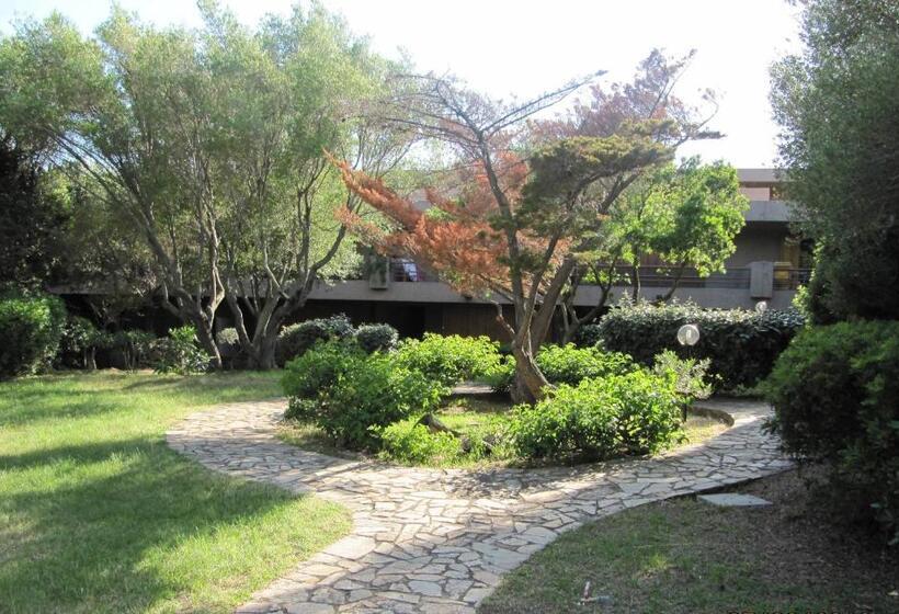 פונדק Centro Vacanze Cugnana Verde