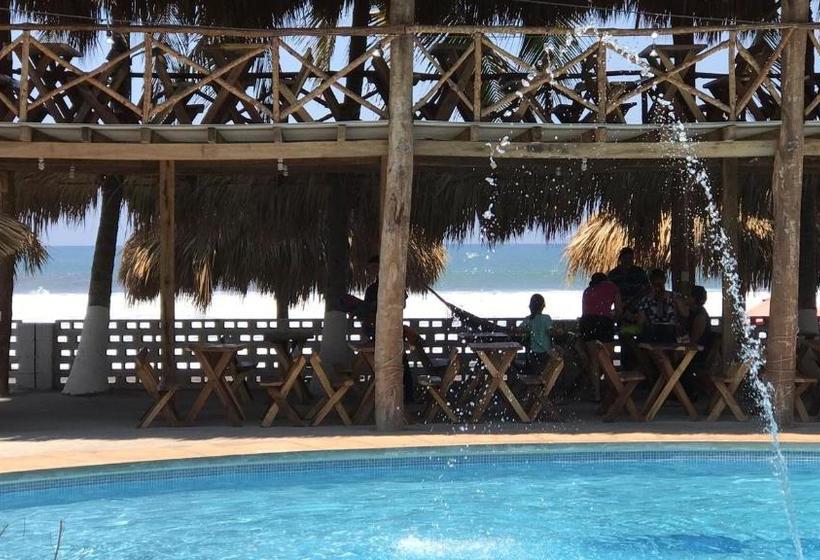 هتل Coco Blue Resort