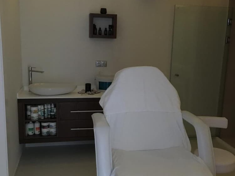 Ionion Beach Apartment Hotel & Spa