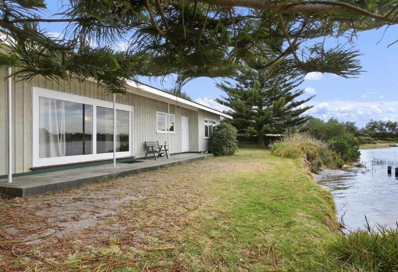 Jetty Road On The Beach