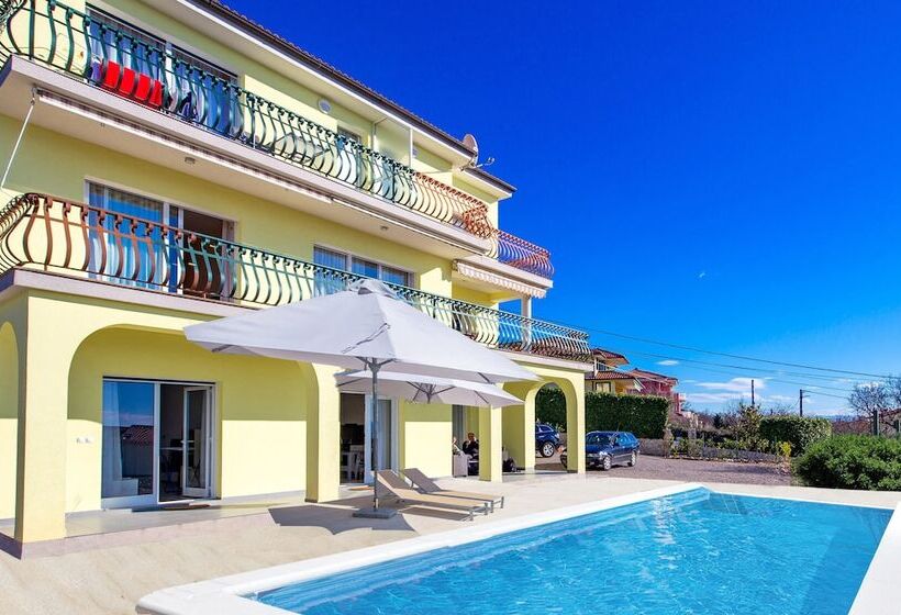 Luxury Apartments Kostrena