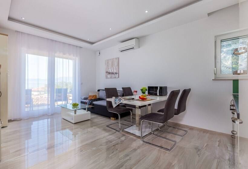 Luxury Apartments Kostrena
