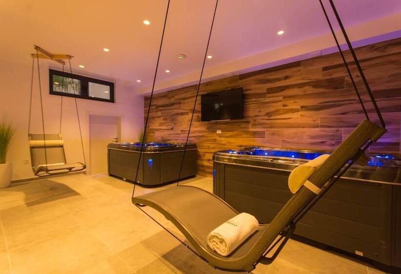 Luxury Apartments Royal M With Pool