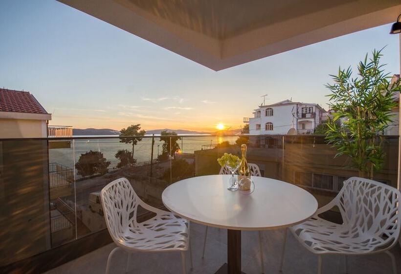 Luxury Apartments Royal M With Pool