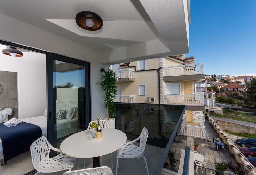 Luxury Apartments Royal M With Pool