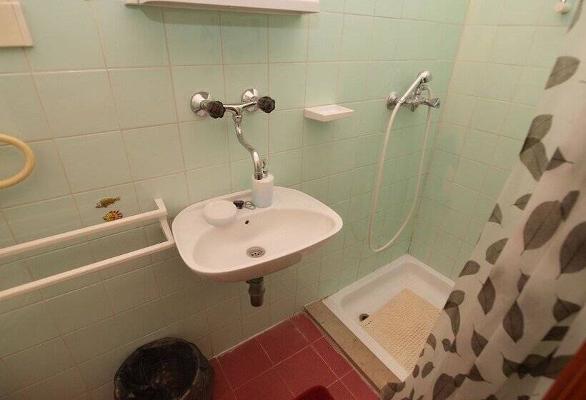 Пансион Apartment Emilia 424