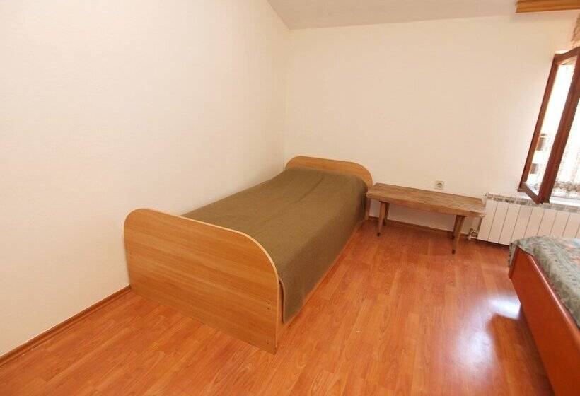 Пансион Apartment Emilia 424