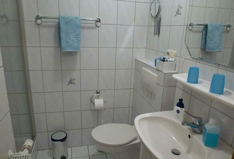 بنسيون Ferienwohnung Sauerlandblick