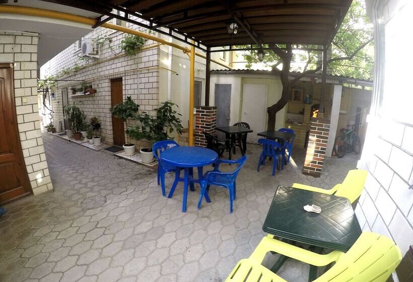 پانسیون Guest House Shevchenko