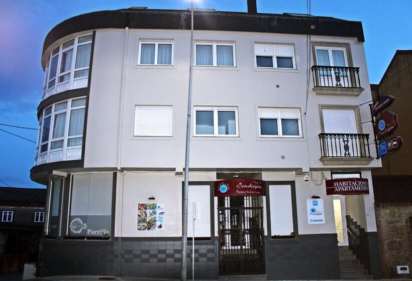 Pensión Playa De Sardiñeiro